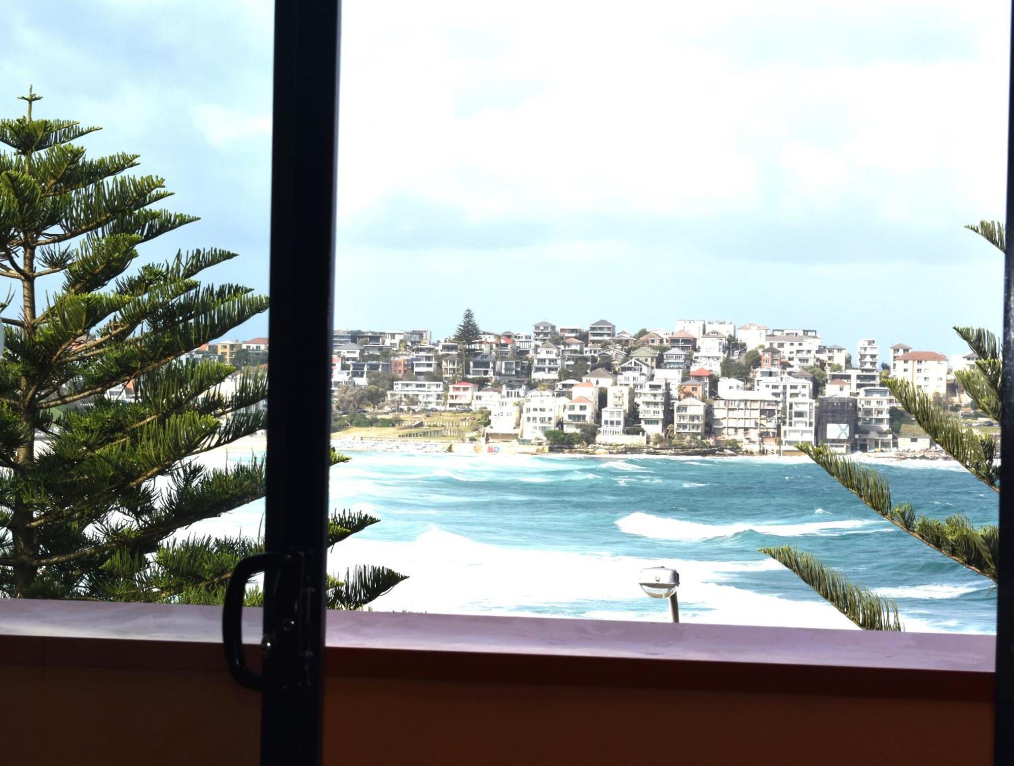 Bondi 38 Serviced Apartments Сидни Екстериор снимка