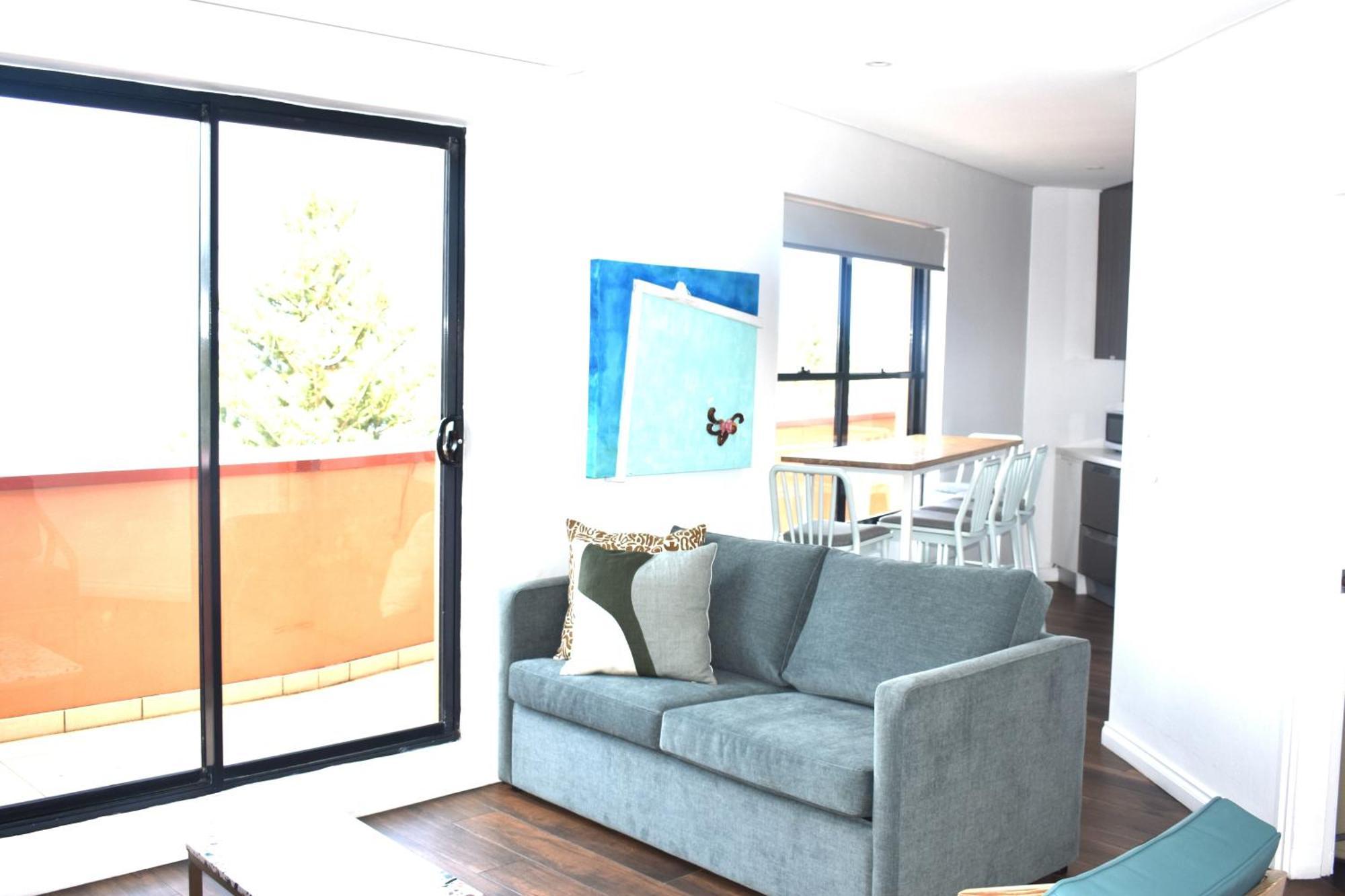 Bondi 38 Serviced Apartments Сидни Екстериор снимка