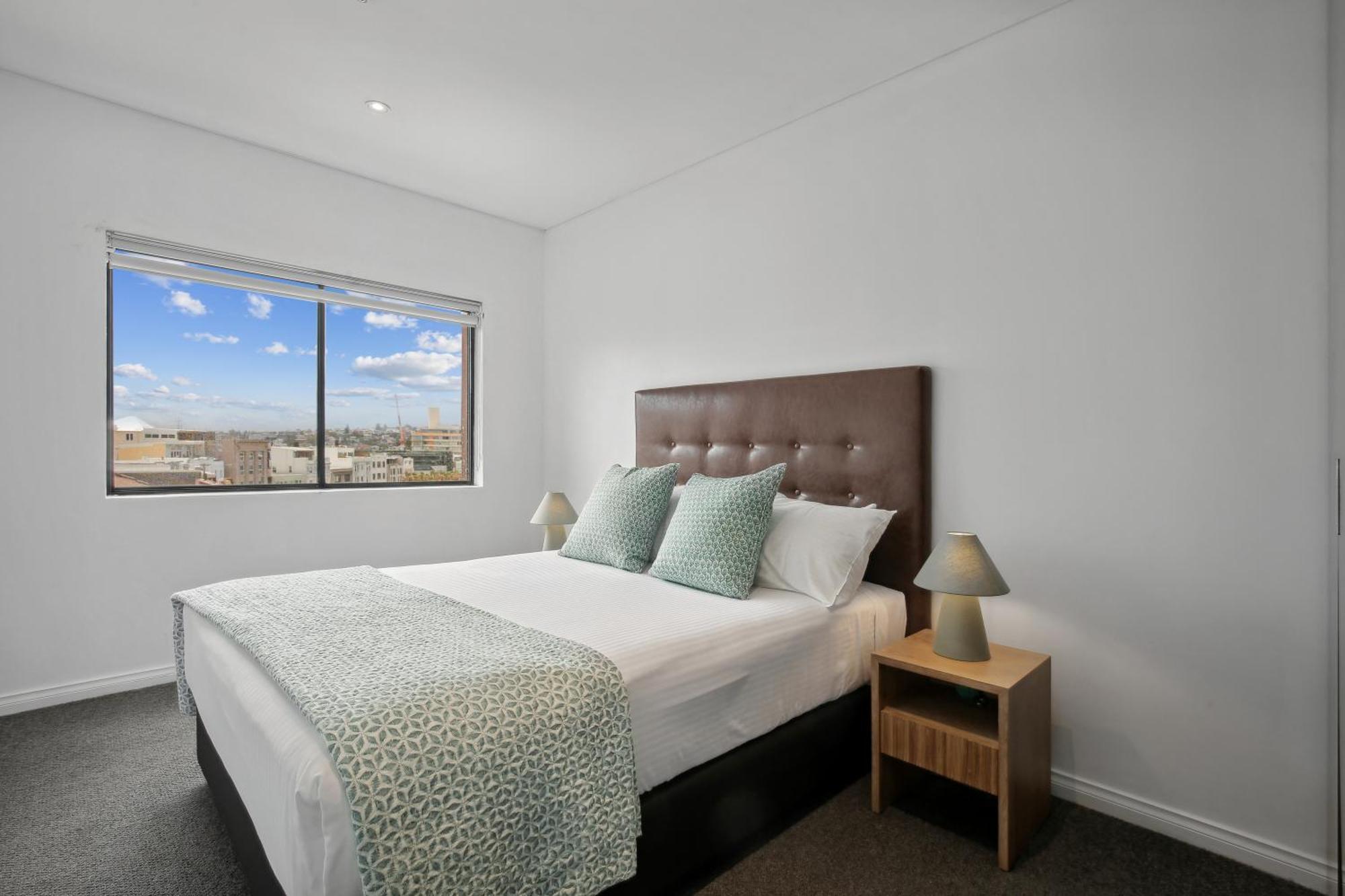 Bondi 38 Serviced Apartments Сидни Екстериор снимка